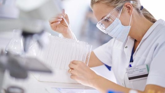 试管婴儿移植前发现子宫内膜三线不清晰应该怎么改善？